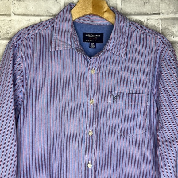 American Eagle men’s button up long sleeve shirt with front left pocket. Size M - Picture 2 of 8